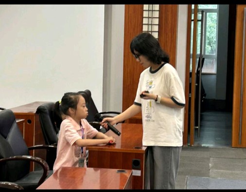 趣味互動啟萌智——南京師范大學泰州學院“紅心研墨”暑期社會實踐紀實（19）