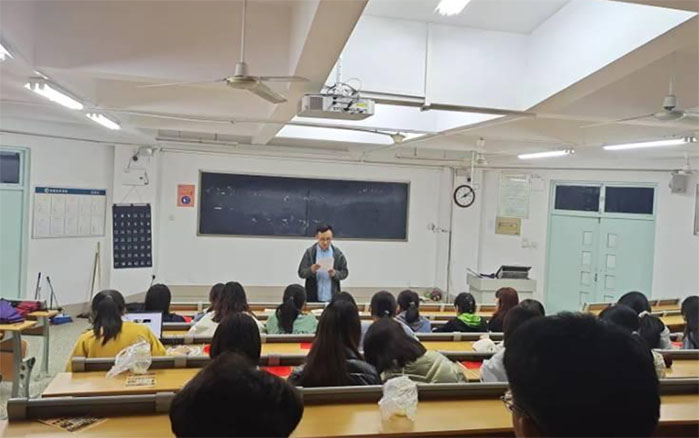 聊城大學傳媒技術(shù)學院先進班集體特輯 團結(jié)奮進，逐夢揚威——2020級1班