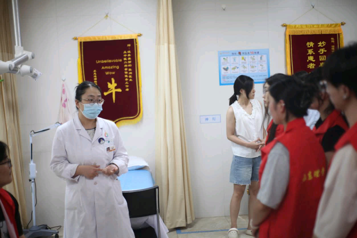 慧啟醫(yī)養(yǎng)新境，研學(xué)攜手筑健未來——“智元怡養(yǎng)”實踐團(tuán)探研醫(yī)養(yǎng)結(jié)合