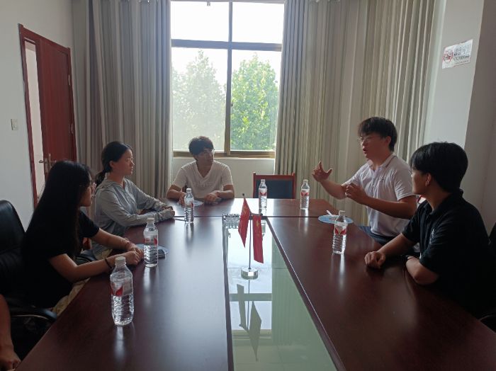 守護(hù)童心,同長大——巢湖學(xué)院學(xué)子為同大鎮(zhèn)兒童帶來多彩暑期課堂