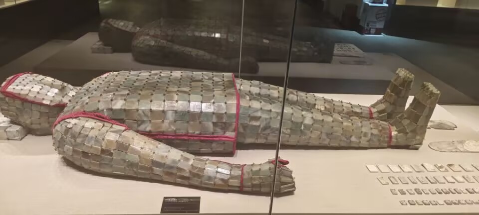 一館一物銘榮光，紅色基因鑄脊梁?