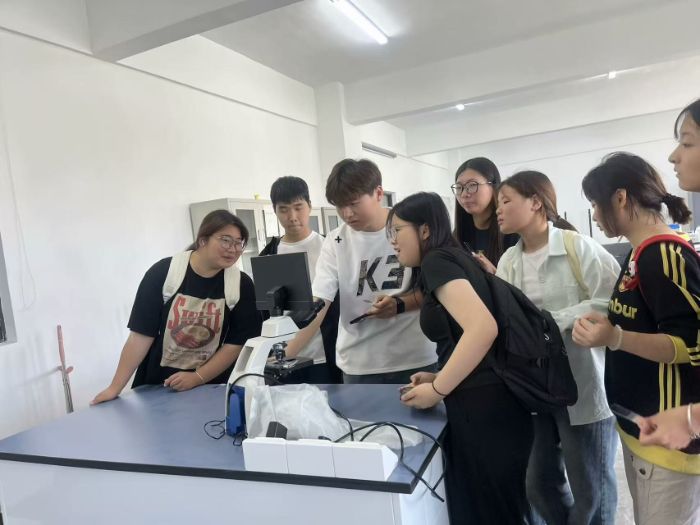 從課堂到田野：池州職業(yè)技術(shù)學(xué)院“00后”新農(nóng)人的科技助農(nóng)路