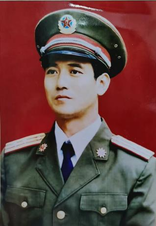 齊風(fēng)頌紅|“重溫歷史崢嶸歲月，永不磨滅信仰之光”人物專訪