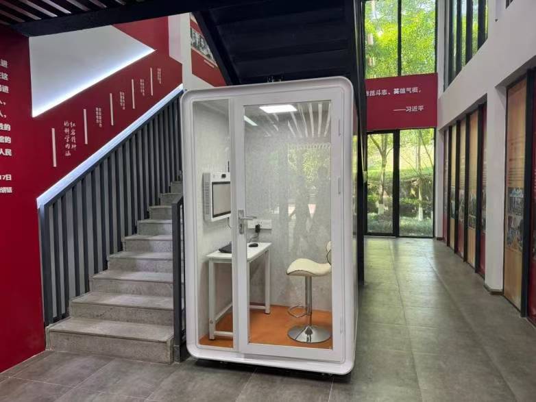 AI賦能就業(yè)新生態(tài)！重慶移通學(xué)院“智面星”模擬面試、“神筆簡(jiǎn)歷”智能系統(tǒng)助力畢業(yè)生求職“提質(zhì)增效”