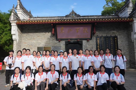 青春下鄉(xiāng)，勢(shì)在待發(fā)：湖南第一師范學(xué)院文學(xué)與新聞傳播學(xué)院三下鄉(xiāng)活動(dòng)籌備完