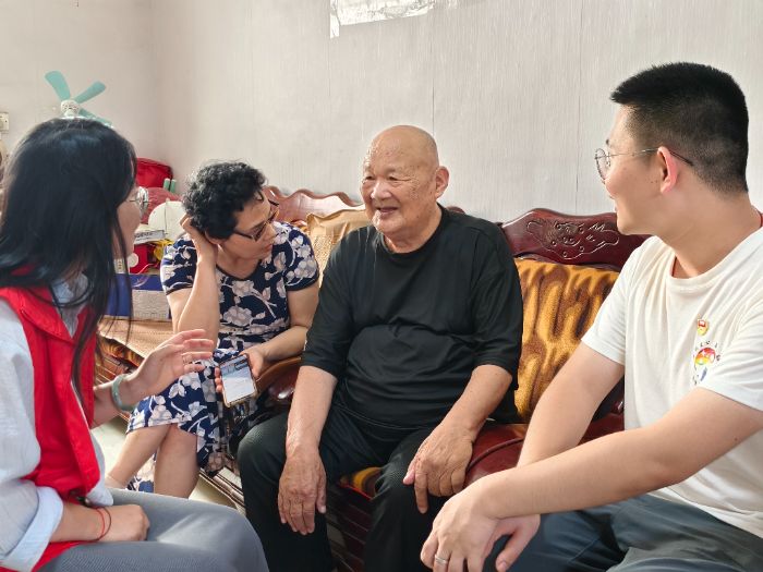 感悟九旬老兵家國情懷砥礪青春奮斗報國之志