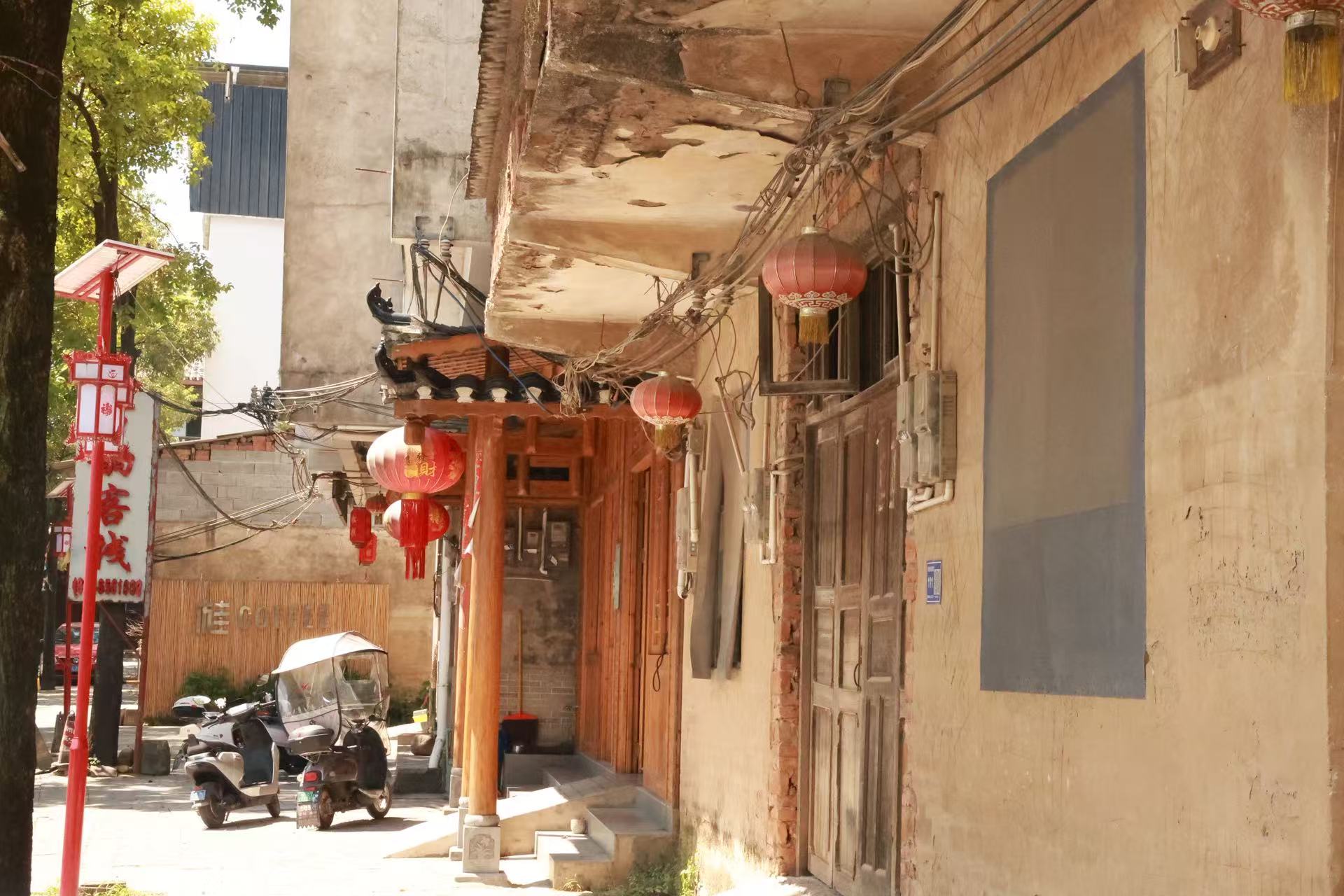 大學(xué)生走進(jìn)桂北鄉(xiāng)村：探尋儺面具文化傳承新路徑