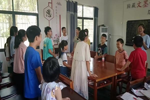 暑期社會實踐：武昌理工學(xué)院“青春筑夢”通城志愿服務(wù)隊開展預(yù)防校園欺凌心理健康教育課程