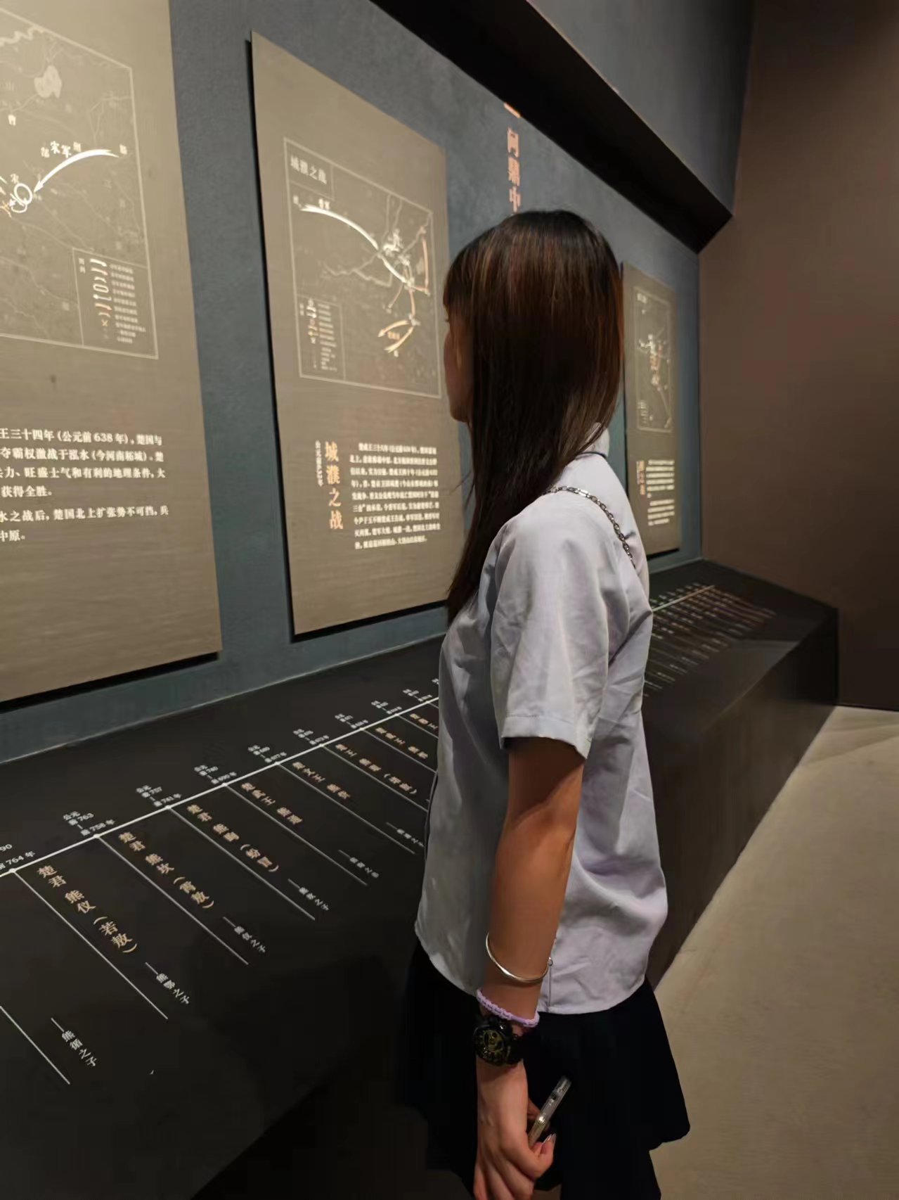 安徽工業(yè)大學(xué)機(jī)械工程學(xué)院實(shí)踐團(tuán)隊(duì)走進(jìn)楚文化博物館，感受家鄉(xiāng)文化之美