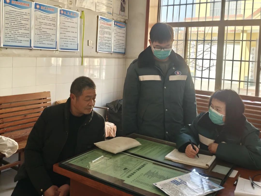 基層服務·材子實踐行：診間學本領，實踐悟醫(yī)心