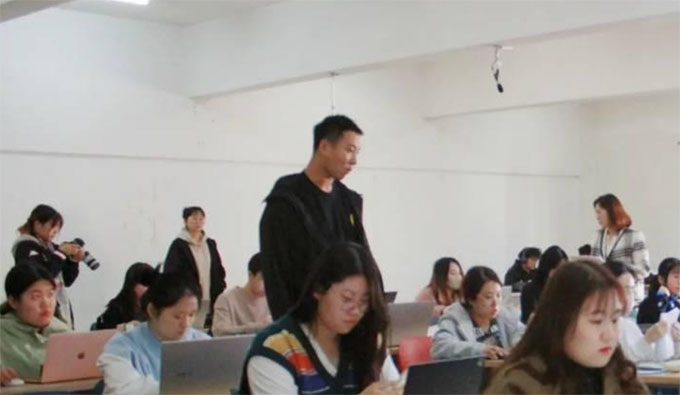 能力驅(qū)動(dòng)、作品導(dǎo)向 ——新聞學(xué)專(zhuān)業(yè)能力抽考順利收官