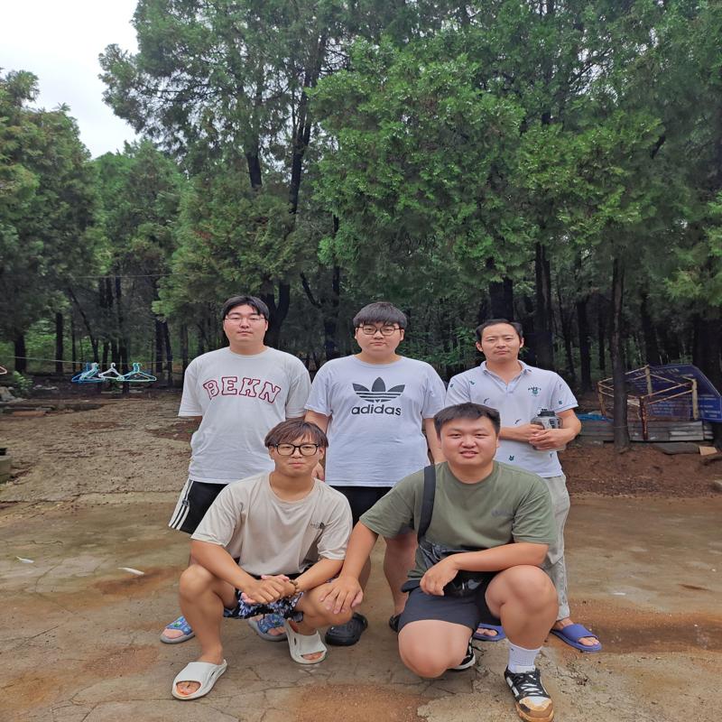 深入基層，弘揚志愿精神