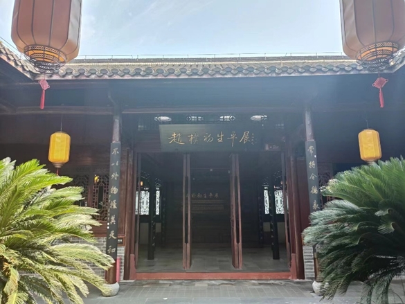 緬懷革命先烈，傳承紅色基因