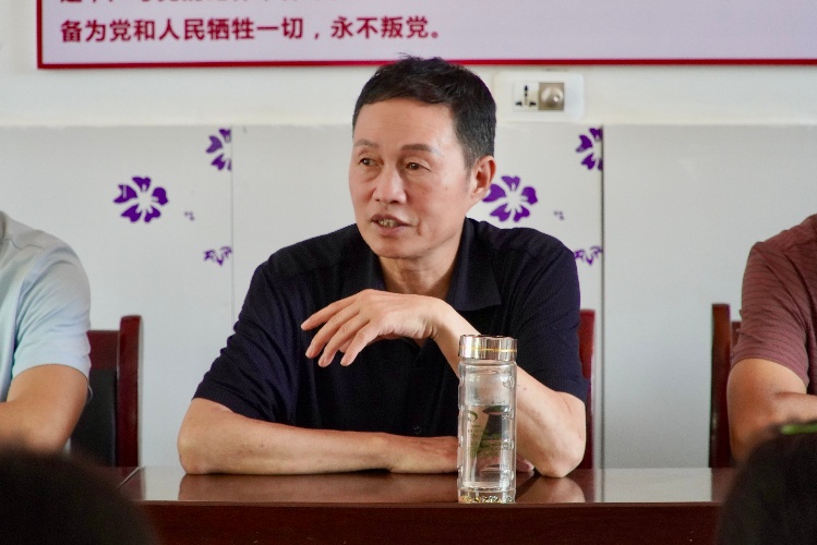 實(shí)踐進(jìn)行時|扎根鄉(xiāng)土數(shù)十載，赤子初心映山鄉(xiāng)：長安大學(xué)實(shí)踐隊(duì)對話店坊河村黨支部書記黨金耀