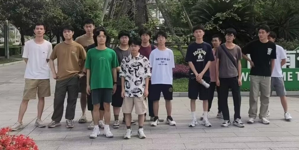 踐行十愛，德耀甜城-西南石油大學(xué)“朝陽紅”社區(qū)服務(wù)志愿隊內(nèi)江之行