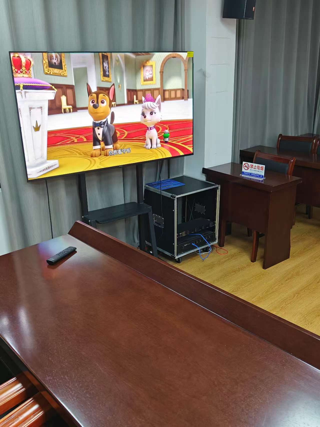 《愛心傳遞，溫暖童心：志愿者為留守兒童帶來藝術(shù)與科學的盛宴》