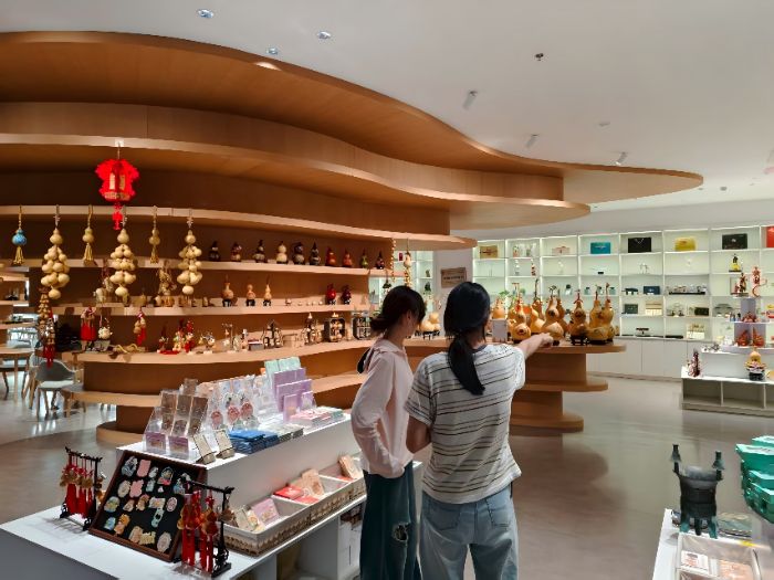 醫(yī)學院“館韻薪火青年行”團隊走進聊城市東昌府區(qū)運河文化博物館開展暑期社會實踐調(diào)研