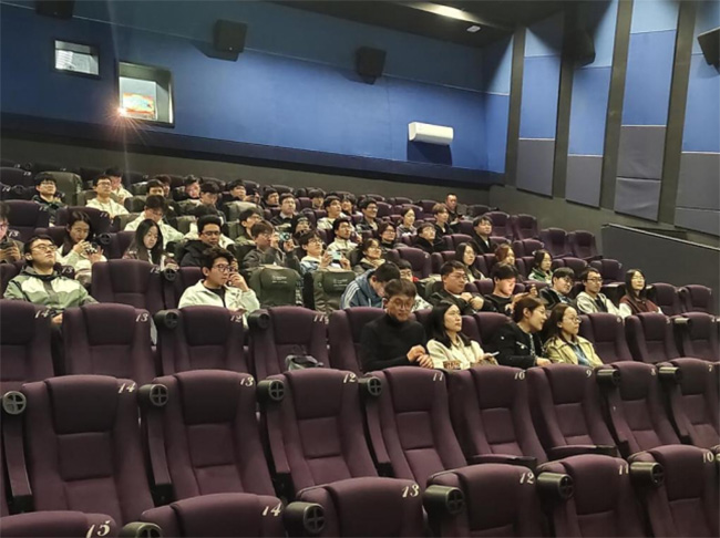 銘記歷史 緬懷先烈 傳承精神——軟件學(xué)院學(xué)生黨支部開展觀影《志愿軍：存亡之戰(zhàn)》黨性教育活動
