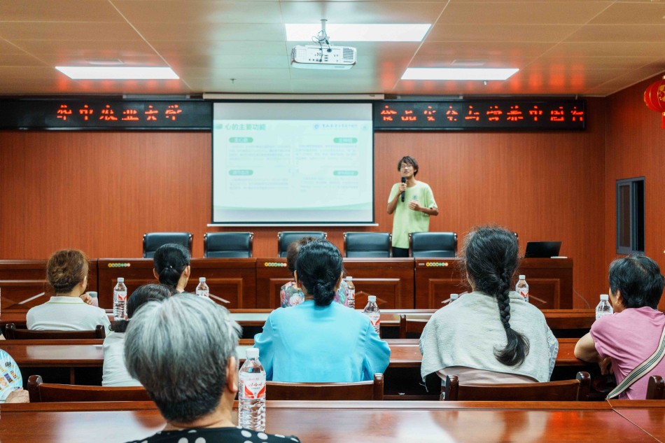 夏季養(yǎng)心有道，健康膳食護(hù)航