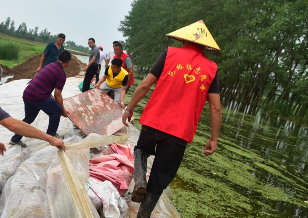 積極投身防汛志愿服務(wù) 展現(xiàn)青年責(zé)任與擔(dān)當(dāng)
