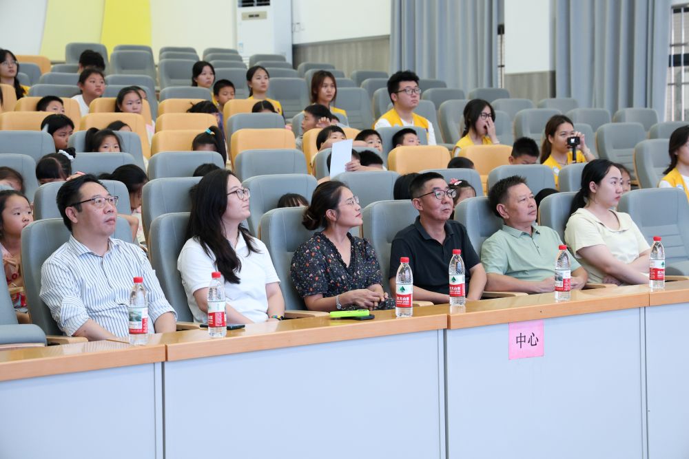 暑期“三下鄉(xiāng)”--夏日逐風(fēng)起，八一啟新程