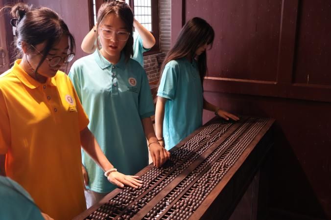 蜜香盈袖，桃醉深州|河北工程技術(shù)學(xué)院桃緣結(jié)翼振興團赴深州開展暑期社會實踐