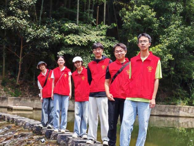 助力文化傳承，共話鄉(xiāng)村振興——“尋憶”社會(huì)實(shí)踐隊(duì)