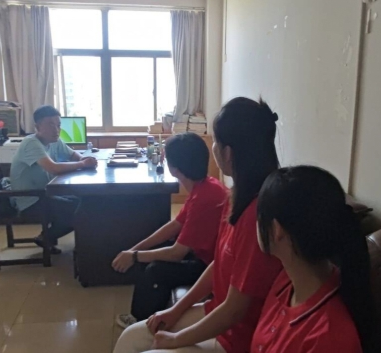 巢湖學(xué)院赴巢湖鄉(xiāng)鎮(zhèn)“獻血賦能·健康調(diào)研”宣傳團——參觀獻血站