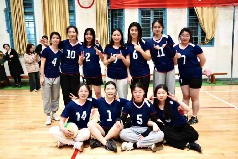 湖南師范大學(xué)公共管理學(xué)院開展排球賽