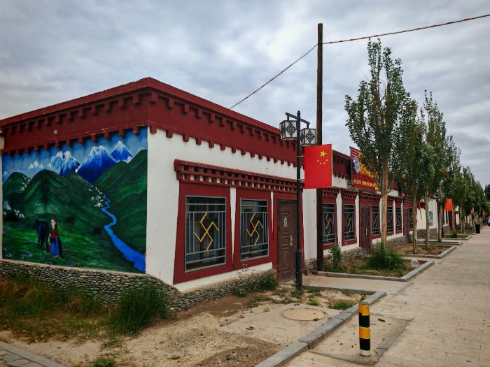 長安大學(xué)：探民族村寨，悟“兩路”傳承