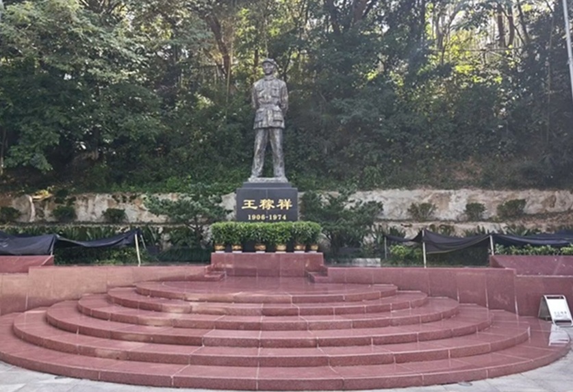 淮師學(xué)子三下鄉(xiāng)：追憶革命英烈，傳承紅色文化