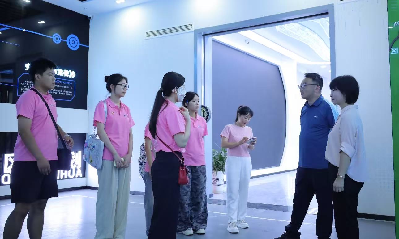 商貿(mào)學(xué)院實踐團探索安康電商賦能鄉(xiāng)村振興新模式