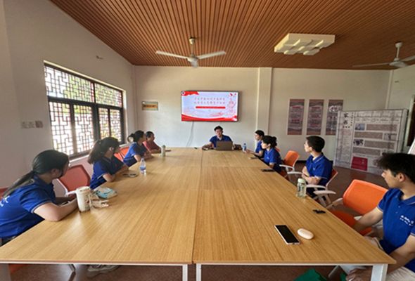 荷蓮田里聽民聲 問(wèn)卷村中摸實(shí)情