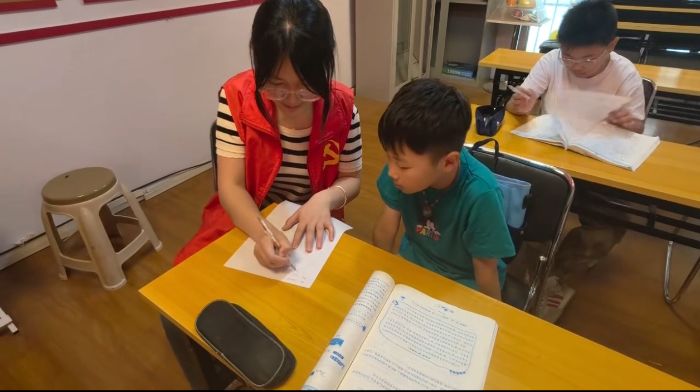 昌浦社區(qū)語文幫扶記——紅心研磨團(tuán)隊(duì)以青春之力助成長(zhǎng)