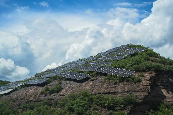 能源先鋒實踐隊赴三省四市深入開展實地考察