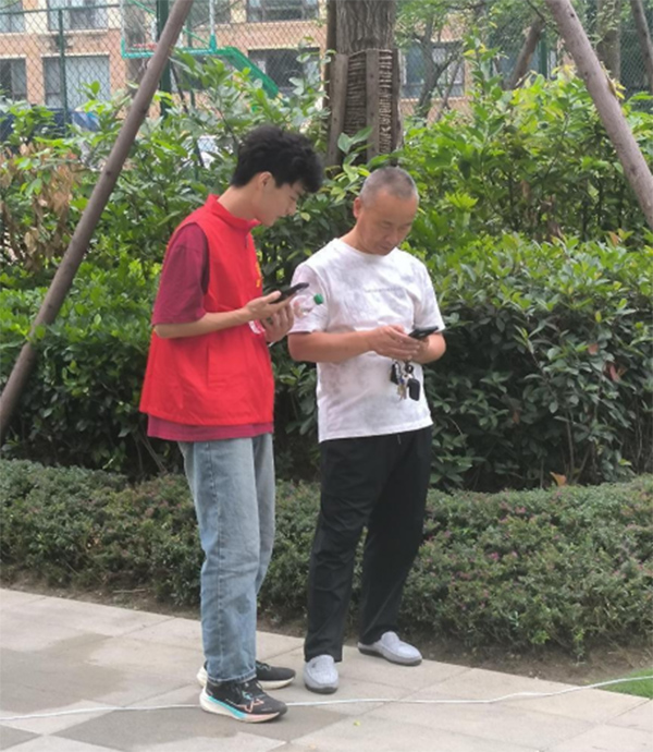 青春足跡·社區(qū)脈動(dòng)——金東調(diào)研暑期社會(huì)實(shí)踐隊(duì)