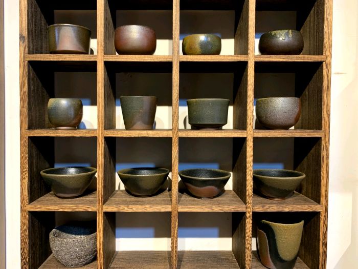 觸摸千年陶韻：重慶人文科技學(xué)院安陶小鎮(zhèn)體驗(yàn)非遺制作