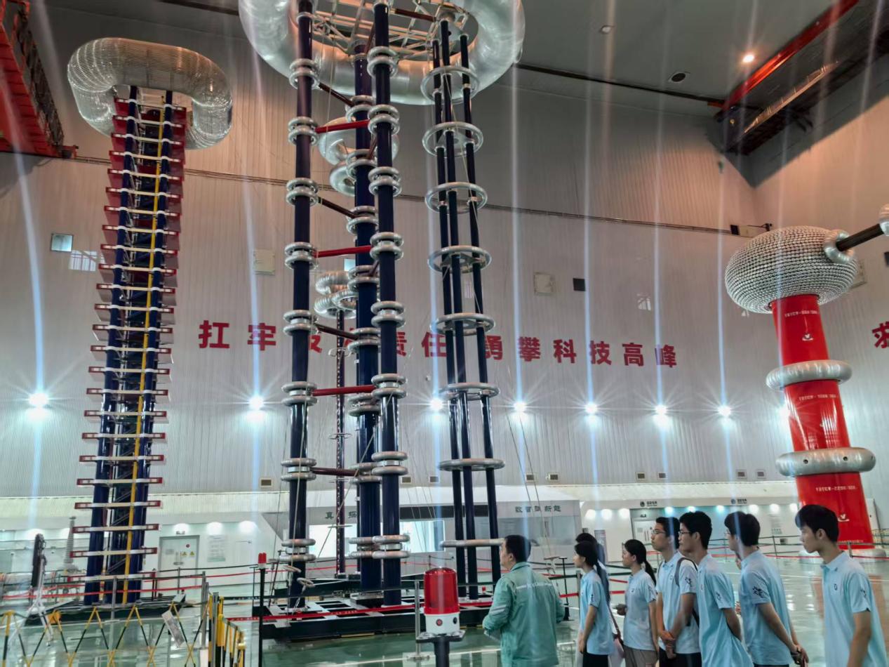 走進電科院實驗室，感受電力行業(yè)魅力