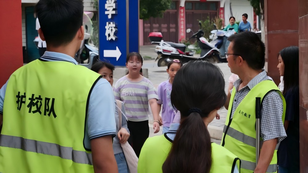 2024年七彩假期“雛鷹計劃”社會實踐隊愛心暑期托管班正式開課