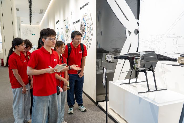 圖片合集 長(zhǎng)安大學(xué)赴四川綿陽、涼山“同心共筑中國夢(mèng)·民族團(tuán)結(jié)潤(rùn)千村”