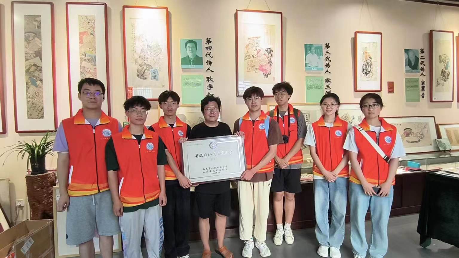 周村古商城尋遺蹤，錦灰堆藝術(shù)承匠心 ——琉淄之星實(shí)踐隊(duì)探訪周村古商城并采訪錦灰堆傳承人