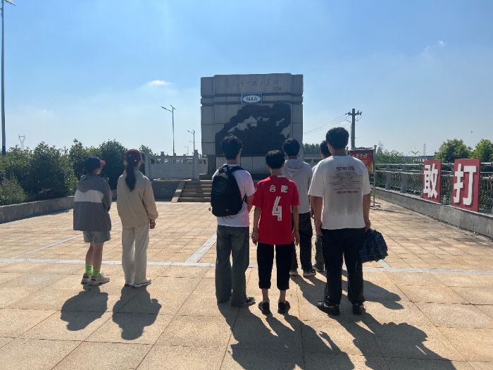 巢湖學(xué)院“螞蟻助學(xué)”團(tuán)隊(duì)暑期三下鄉(xiāng)：紅色傳承之旅