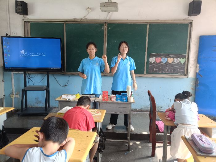 山西師范大學(xué)三下鄉(xiāng)|語翼翩躚助飛翔 童心逐夢(mèng)向遠(yuǎn)方