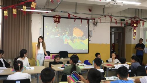 青春護(hù)成長，螢火暖童心