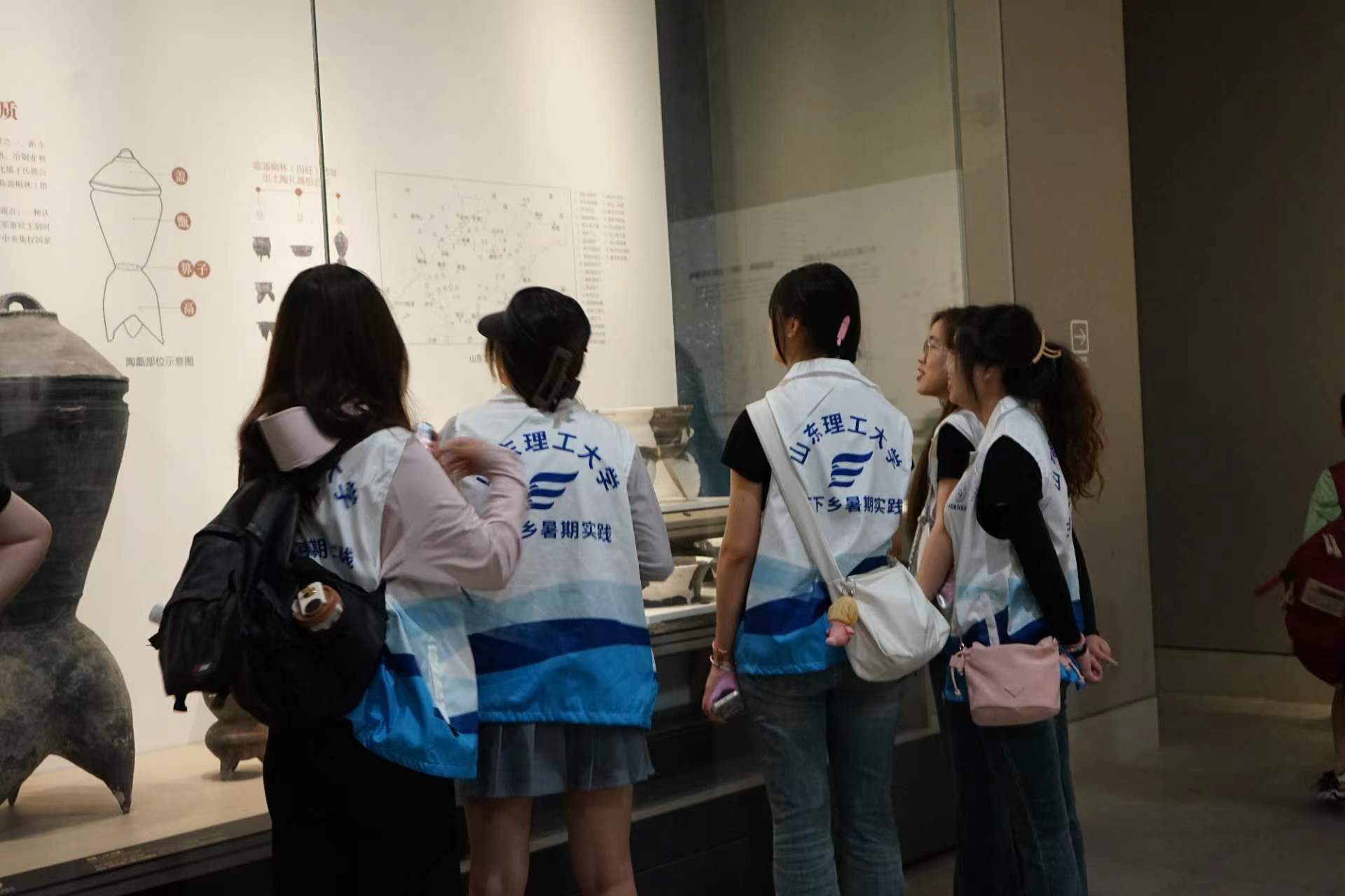 探齊韻傳古今，學文化續(xù)華章