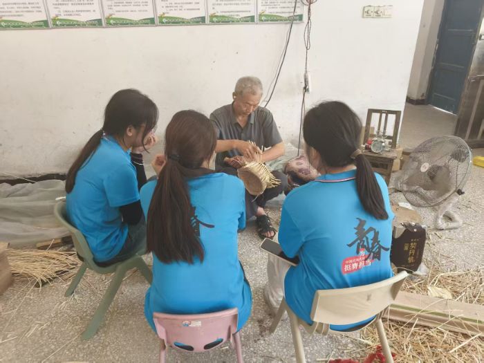 巢院學(xué)子三下鄉(xiāng)：阜陽(yáng)姜莊柳編非遺實(shí)踐記