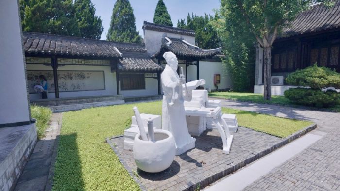 南京財(cái)經(jīng)大學(xué)“文耘鄉(xiāng)野”實(shí)踐團(tuán)深入調(diào)研施耐庵紀(jì)念館