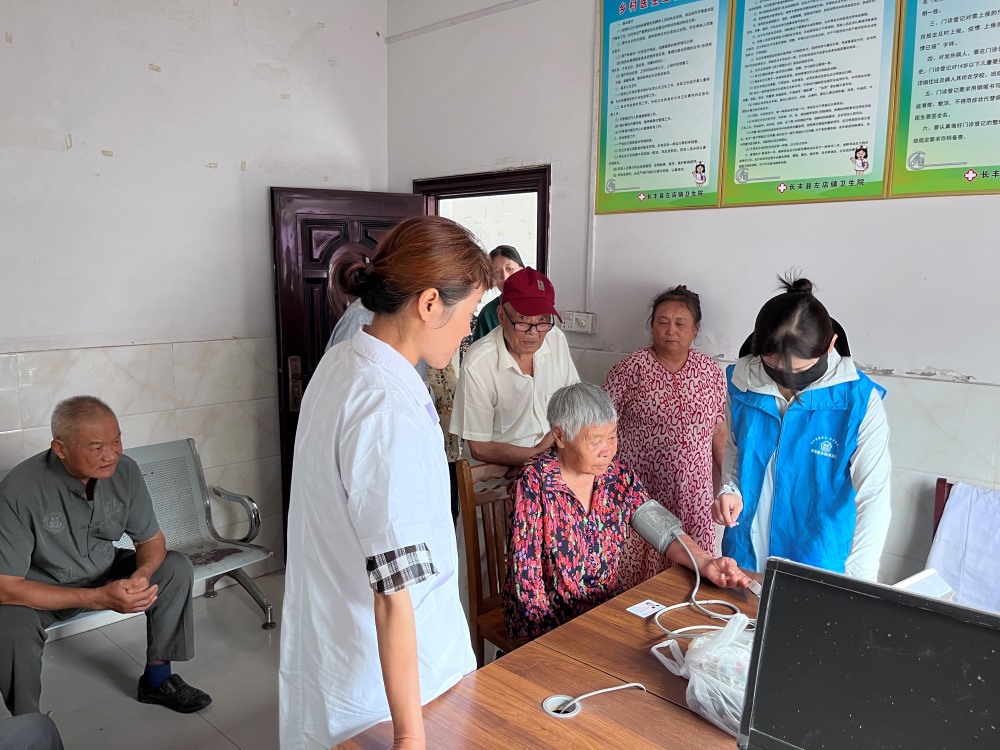 深入陸橋社區(qū)，共繪鄉(xiāng)村振興新篇章——巢湖學(xué)院工商管理學(xué)院“心之源·鄉(xiāng)村情”赴左店鎮(zhèn)村史挖掘?qū)嵺`調(diào)研團(tuán)開(kāi)展調(diào)研活動(dòng)