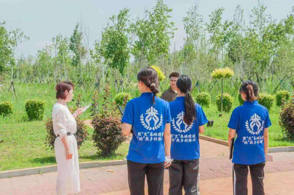 東北林業(yè)大學2025暑期“三下鄉(xiāng)”|“‘砼’夯基石，‘齊’繪坦途”團隊：扎根