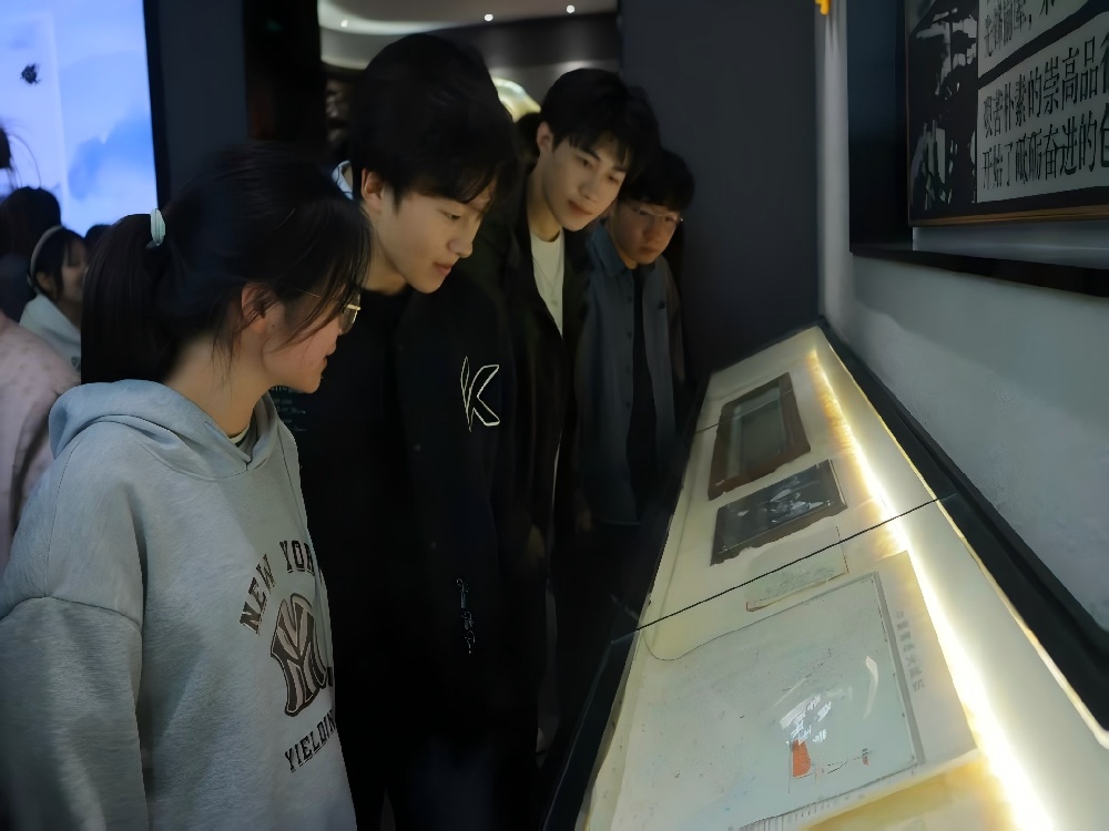 “LEADER班長”：千萬大學(xué)生的就業(yè)與校園生活智慧管家